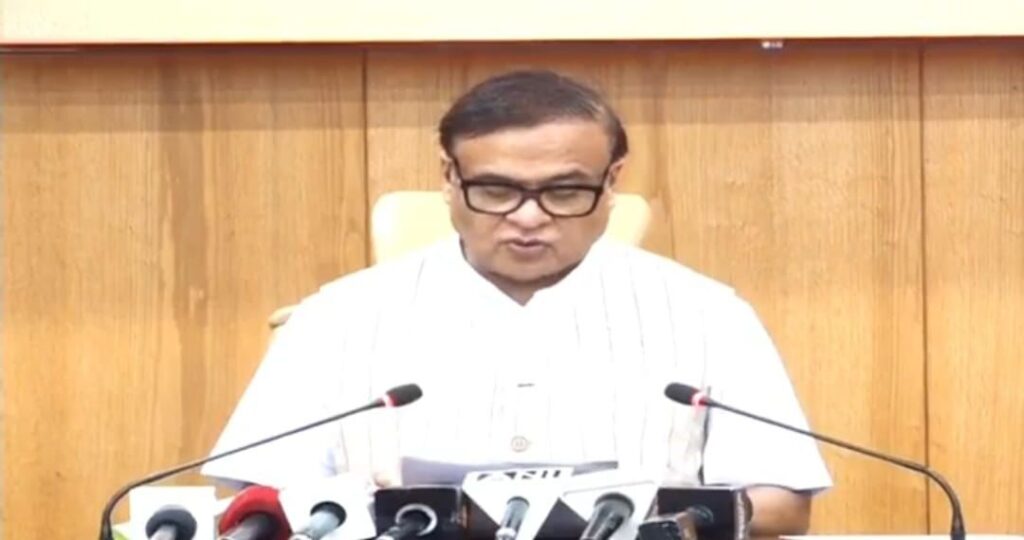 ৰাজ্য, নাবাৰ্ড আৰু কেন্দ্ৰীয় পুঁজিৰে ৫ বছৰৰ বাবে ৫০,০০০ কোটি টকাৰ আন্তঃগাঁথনি পৰিকল্পনাত হিমন্ত কেবিনেটৰ অনুমোদন