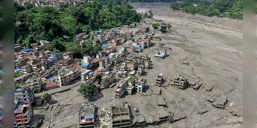 নেপালৰ জলপ্ৰলয়ৰ আঁৰৰ কাৰণ কি?