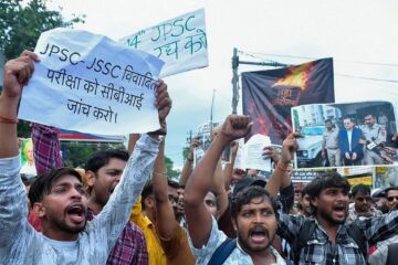 ঝাৰখণ্ডৰ ছাত্ৰ আন্দোলনক লৈ ৰাজনৈতিক আক্ৰমণ আৰম্ভ বিজেপিৰ; আৰক্ষীৰ বলপ্ৰয়োগৰ প্ৰতিবাদত ৰাজ্যজোৰা বন্ধৰ আহ্বান