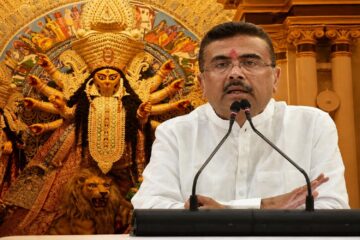 শুভেন্দু অধিকাৰীৰ জীৱন আৰু ৰাজনৈতিক যাত্ৰাৰ আধাৰত নিৰ্মাণ কৰা হ’ব দুৰ্গাপূজা মণ্ডপ