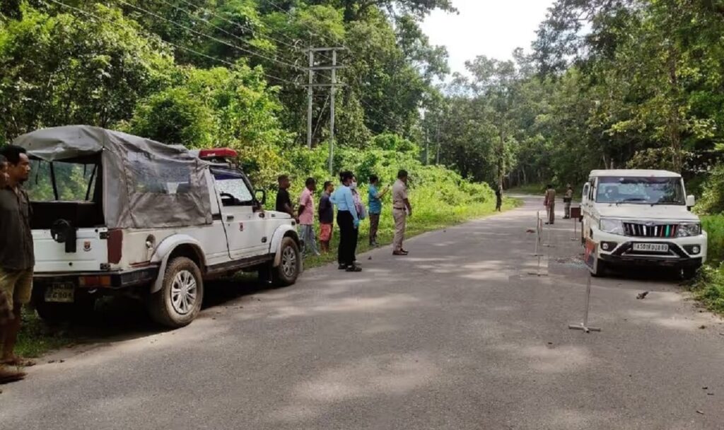 আৰক্ষীৰ গুলীত নিহত ৪ দুৰ্ধৰ্ষ সশস্ত্ৰ অপৰাধী; গোৱালপাৰাৰ ব্যৱসায়ী হত্যাকাণ্ডৰে সম্পৰ্ক থকাৰ সন্দেহ