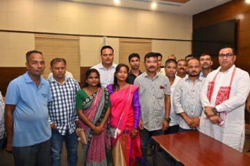 নিৰ্দ্ধাৰিত হাৰৰ দৰমহাৰ পৰা বঞ্চিত কেজুৱেল বন শ্রমিকৰ সমস্যা শীঘ্ৰে সমাধানৰ আশ্বাস বন মন্ত্ৰী জয়ন্ত মল্ল বৰুৱাৰ