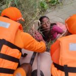 গেটৱে’ৰ সমীপত ফেৰীৰ পৰা নদীত পৰা মহিলাক ২.৫ কিলোমিটাৰ নামনিত উদ্ধাৰ NDRF-এ