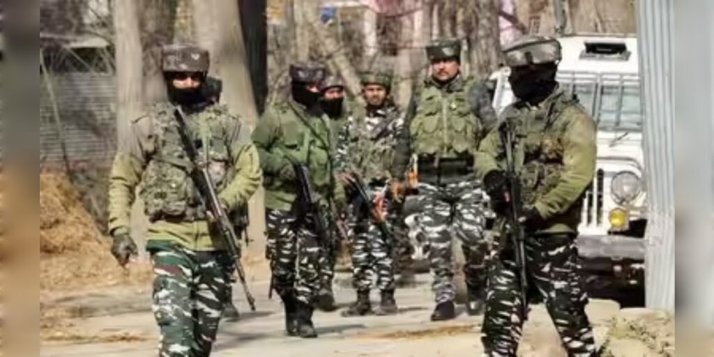 নিৰাপত্তা বাহিনীৰ সৈতে চলি থকা সংঘৰ্ষত দুটা সন্ত্ৰাসবাদী নিহত