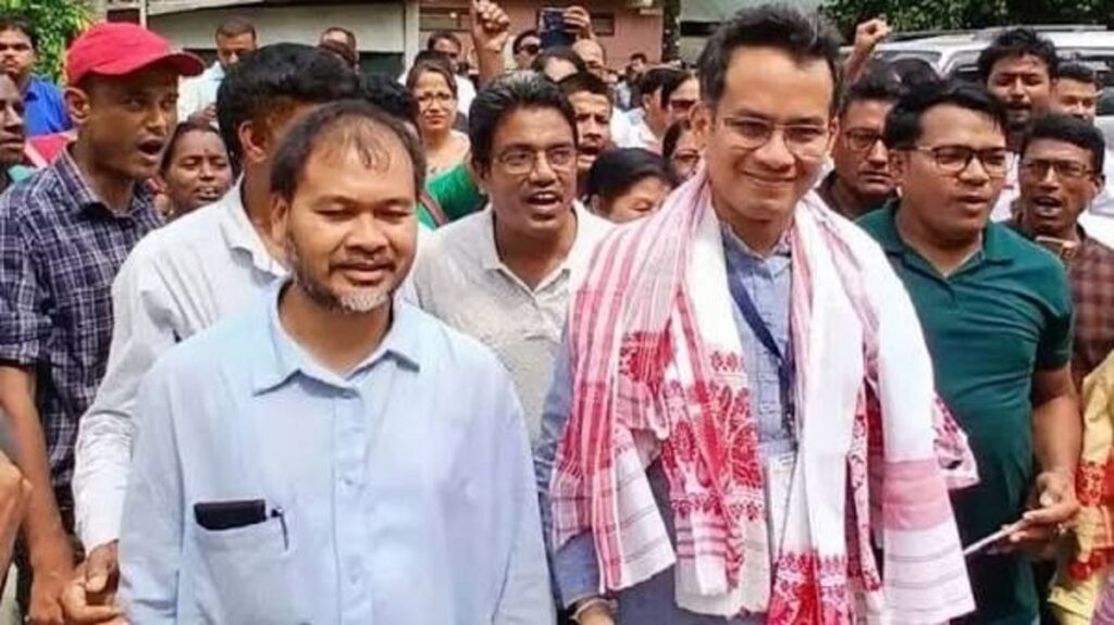 ৰাইজৰ দলৰ সৈতে সকলো ৰাজনৈতিক সম্পৰ্ক ছেদ কংগ্ৰেছৰ; অৱশেষত আনুষ্ঠানিকভাৱে ভংগ বিৰোধী মিত্ৰজোঁট
