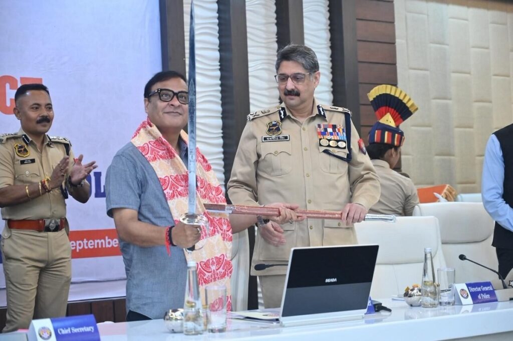 থানাত দালালৰ দৌৰাত্ম্য ৰোধৰ বাবে আৰক্ষীৰ বিশাল অভিযান; ৰাজ্যজুৰি আটক ৩৩০ জন