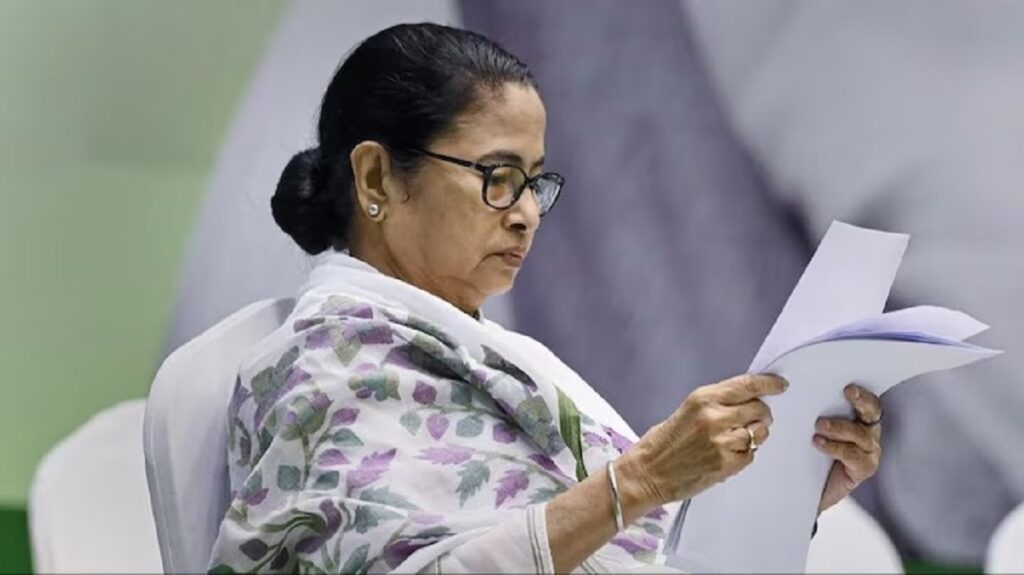নন্দীগ্ৰামত কংগ্ৰেছ প্ৰাৰ্থীক মমতা বেনাৰ্জীৰ সমৰ্থন; ঘোষণাৰ কেইঘণ্টামান পিছতেই প্ৰাৰ্থীক গ্ৰেপ্তাৰ আৰক্ষীৰ