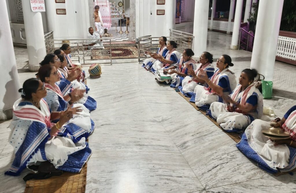 শ্ৰী শ্ৰী মধুপুৰ ধাম সত্ৰৰ মাটিৰ সমস্যা সমাধানৰ বাবে অসম আৰু পশ্চিমবংগৰ দুই ৰাজ্যৰ মুখ্যমন্ত্ৰীলৈ আহ্বান