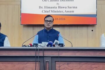 প্ৰধানমন্ত্ৰী মোডীৰ ২৫ বছৰীয়া ৰাজহুৱা সেৱা সন্দৰ্ভত অসম কেবিনেটৰ ৭৫টা প্ৰস্তাৱ গ্ৰহণ