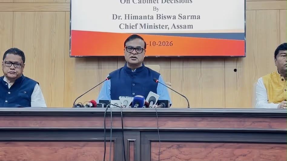 প্ৰধানমন্ত্ৰী মোডীৰ ২৫ বছৰীয়া ৰাজহুৱা সেৱা সন্দৰ্ভত অসম কেবিনেটৰ ৭৫টা প্ৰস্তাৱ গ্ৰহণ
