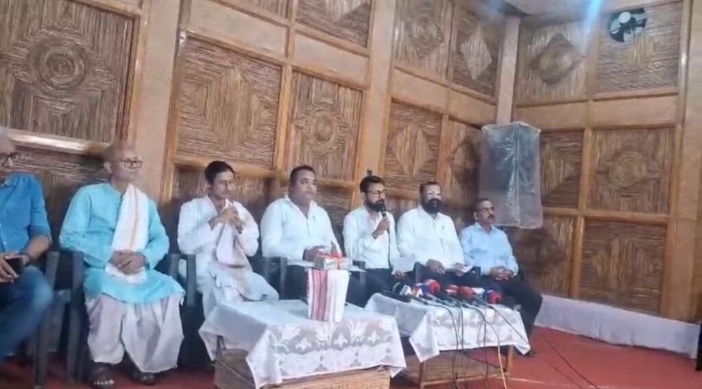 আছুৰ উদ্যোগত ৩,০৬৫ পৃষ্ঠাৰ সাঁচিপাত ডিজিটেল ৰূপত সংৰক্ষণ