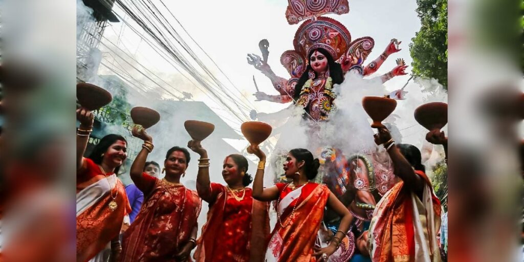 ৰাজ্যৰ চৌদিশে এতিয়া দুৰ্গা পূজাক লৈ ব্যাপক প্ৰস্তুতি
