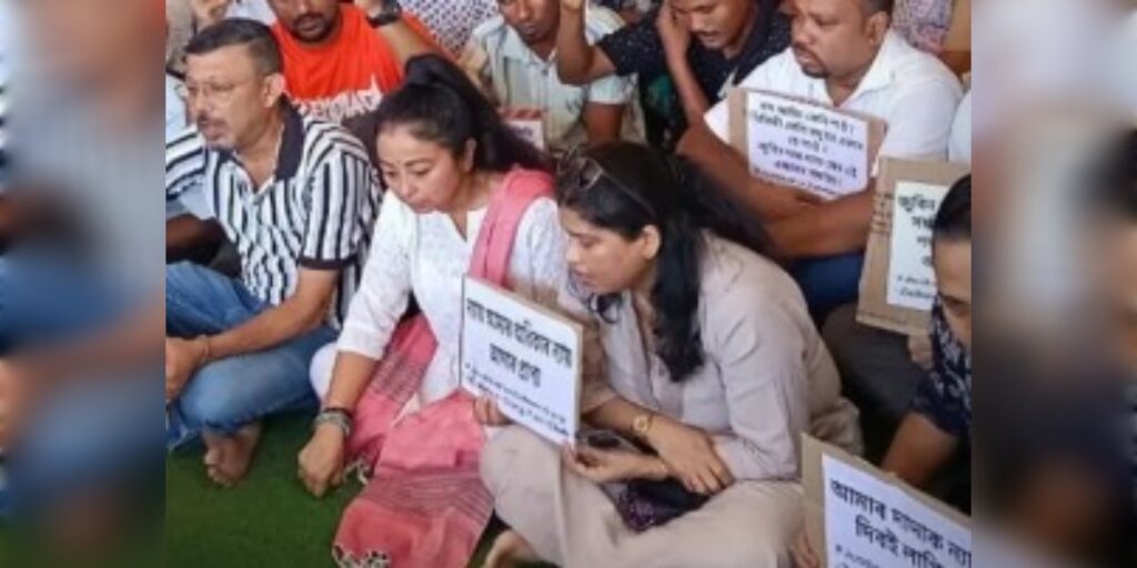সোণাপুৰস্থিত জুবিনক্ষেত্ৰত আৰম্ভ বিক্ষোভ কাৰ্যসূচী